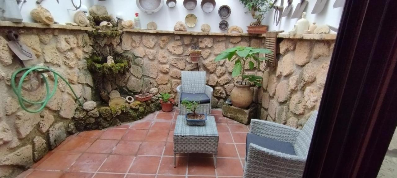La Casa De La Abuela Pension Cazorla Buitenkant foto
